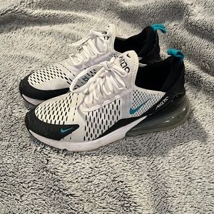 Nike 270